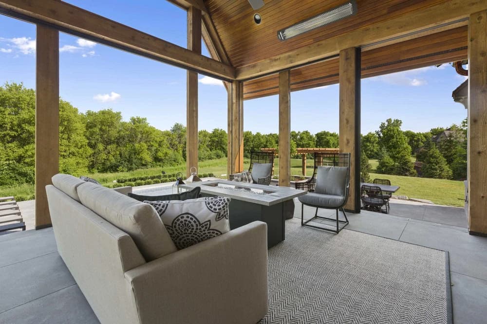 Outdoor patio with furniture in College Station